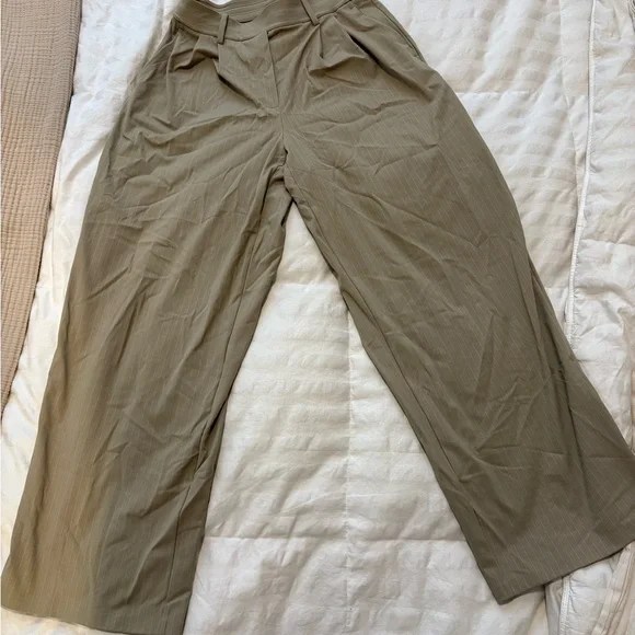 Daydrift High-Rise Wide-Leg Trouser *Short - Picture 6 of 6